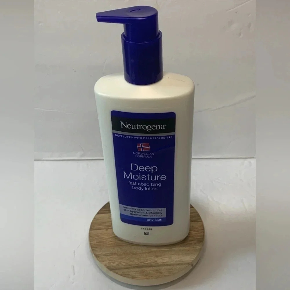 Neutrogena Norwegian Deep Moisture Body Lotion Dry Skin 13.5oz 400ml New